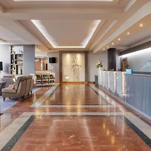 4* Hotel Hilton Garden Centre