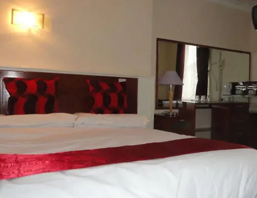 **  Clifton Court Hotel Dublin Ireland